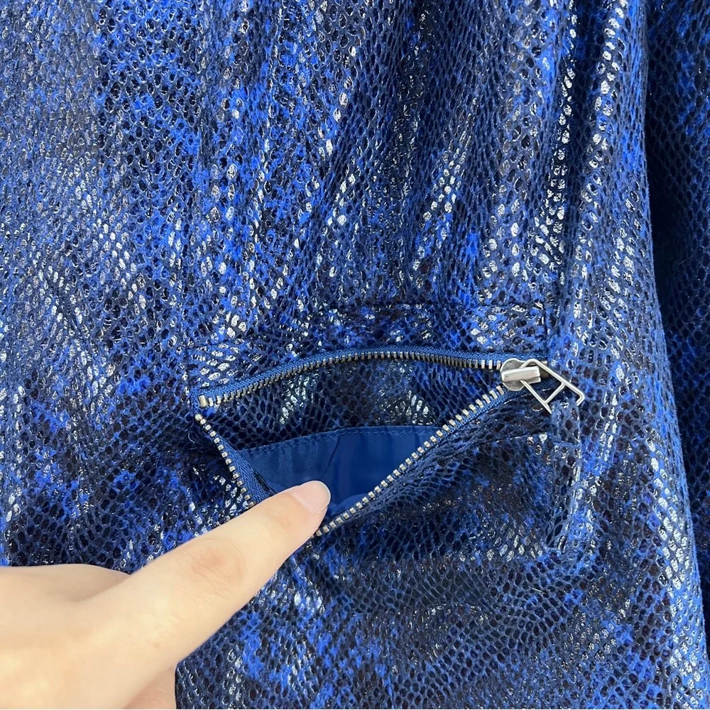 JM Collection Blue Animal Print Full Zip Faux Snake Skin Scoop Neck‎ Jacket 8